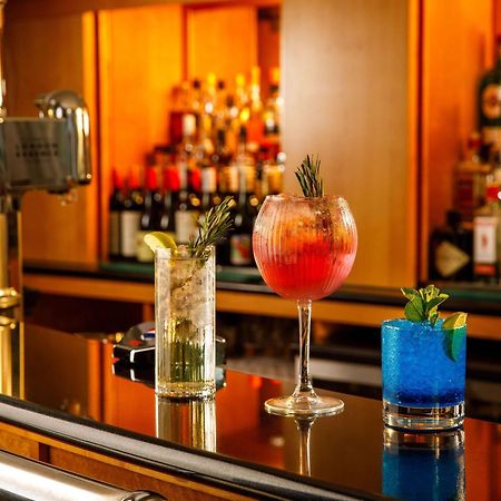 Hotel Sunday London Staines-Upon-Thames Heathrow T5 Esterno foto